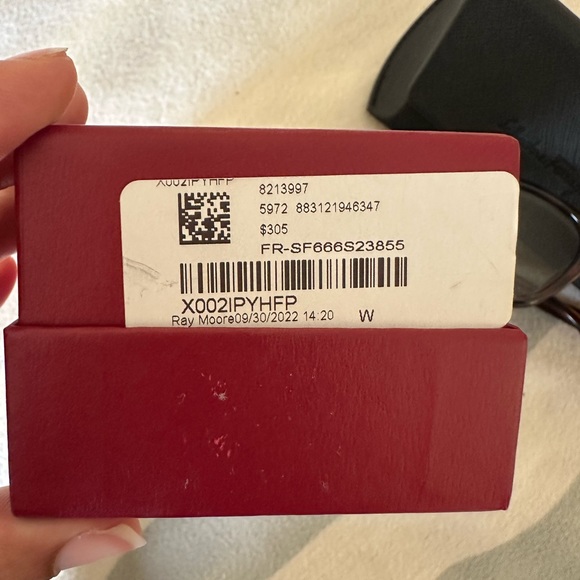 SALVATORE FERRAGAMO Sunglasses - Picture 2 of 10